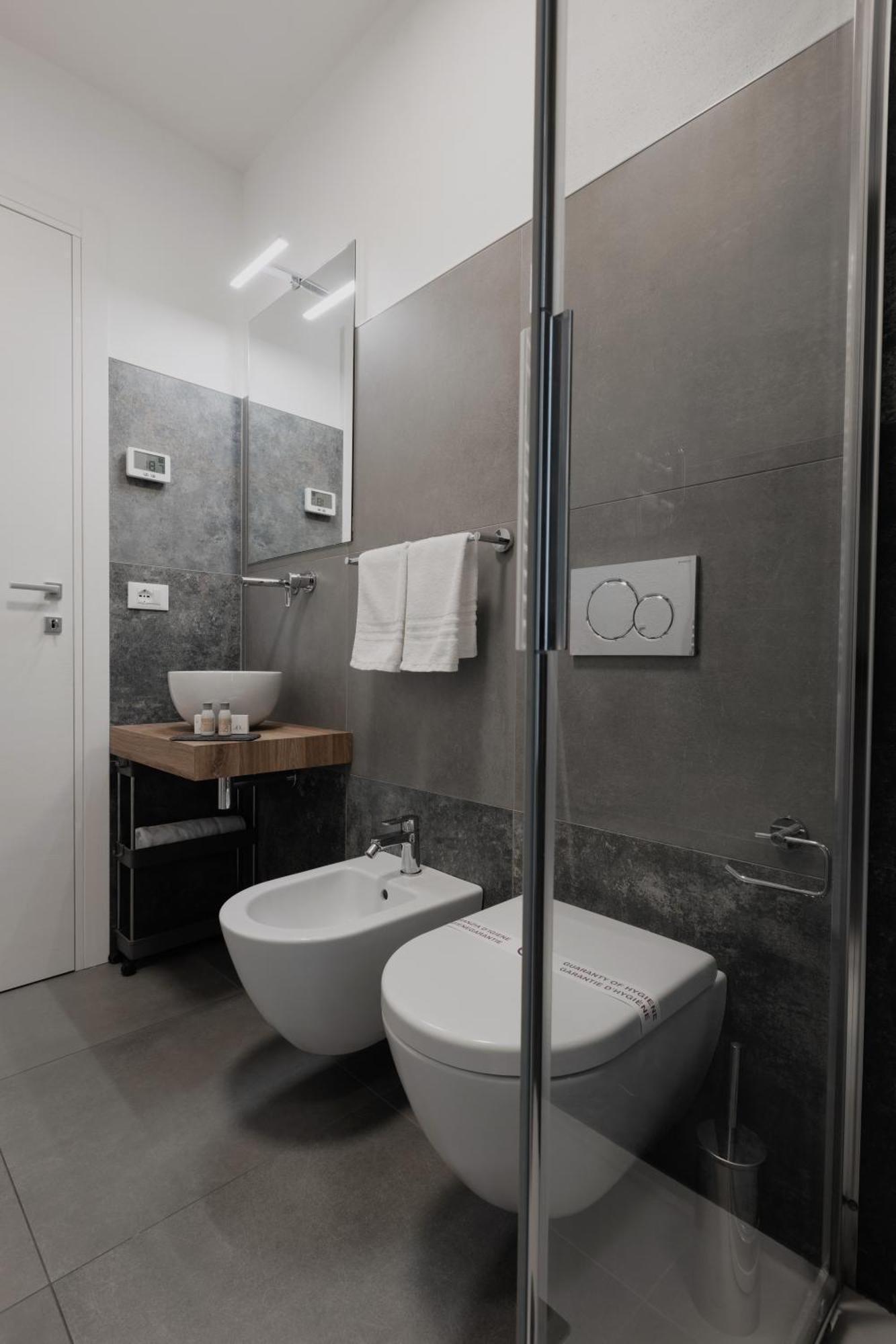 Residence Piazza Giotti 8 Trieste Eksteriør billede