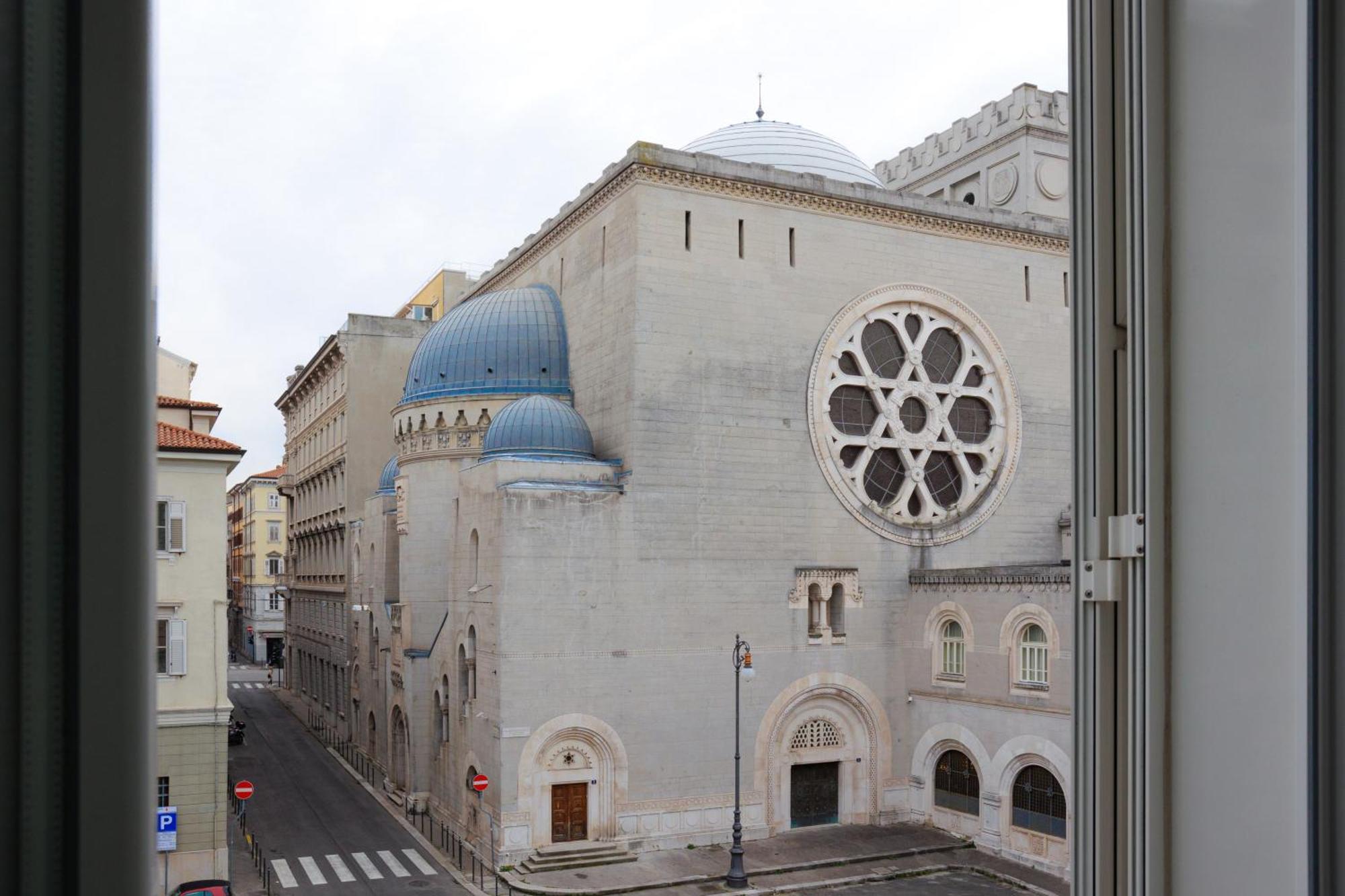 Residence Piazza Giotti 8 Trieste Eksteriør billede